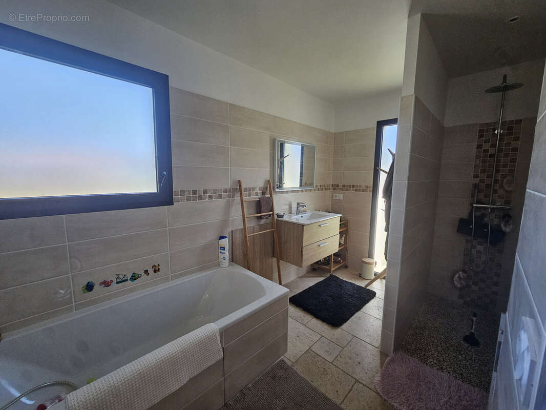 Maison à ONESSE-ET-LAHARIE