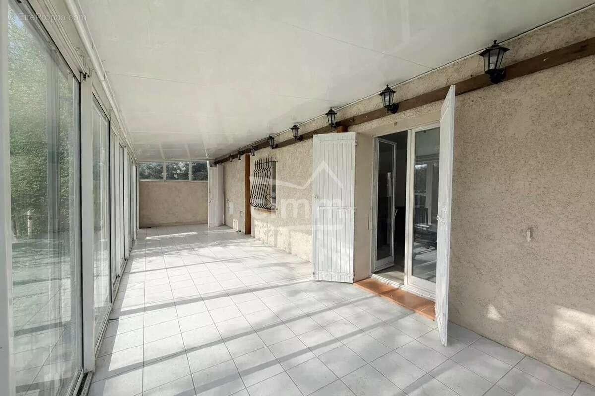 Maison à CHATEAU-ARNOUX-SAINT-AUBAN