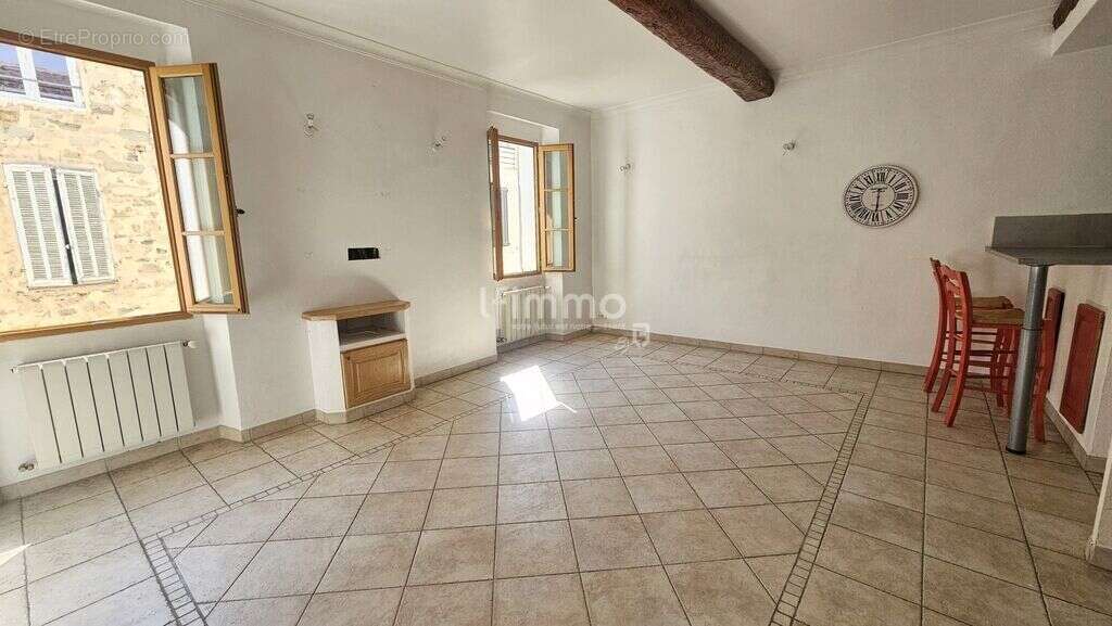 Maison à LE MUY