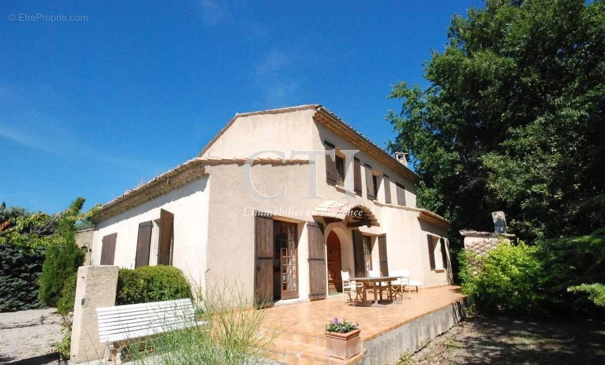Maison à VAISON-LA-ROMAINE