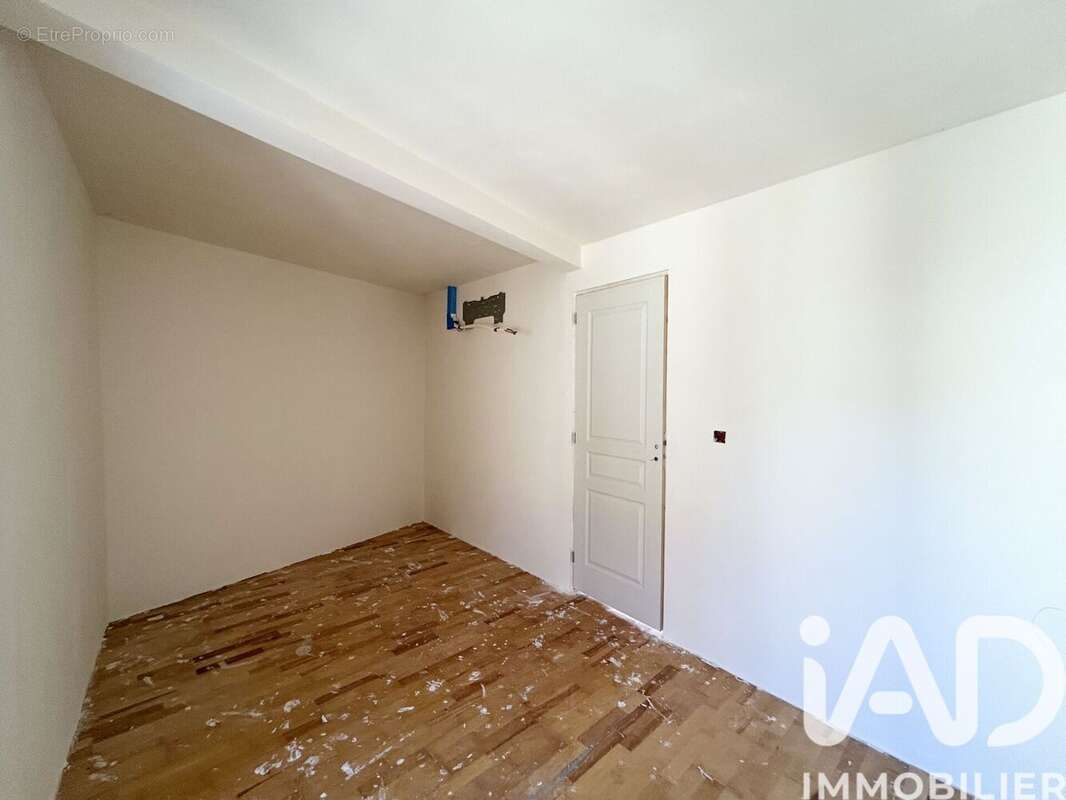 Maison 140 m² à Venteuil  - photo 7
