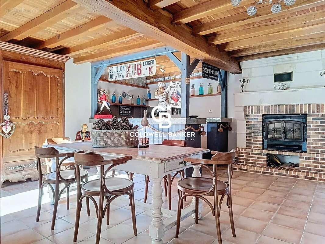 Maison à BUSSAC-SUR-CHARENTE