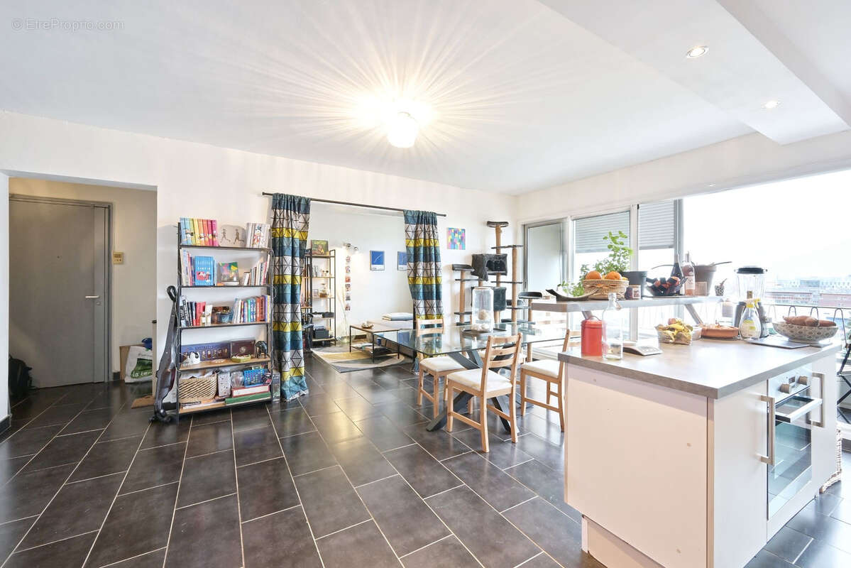 Appartement à LYON-8E