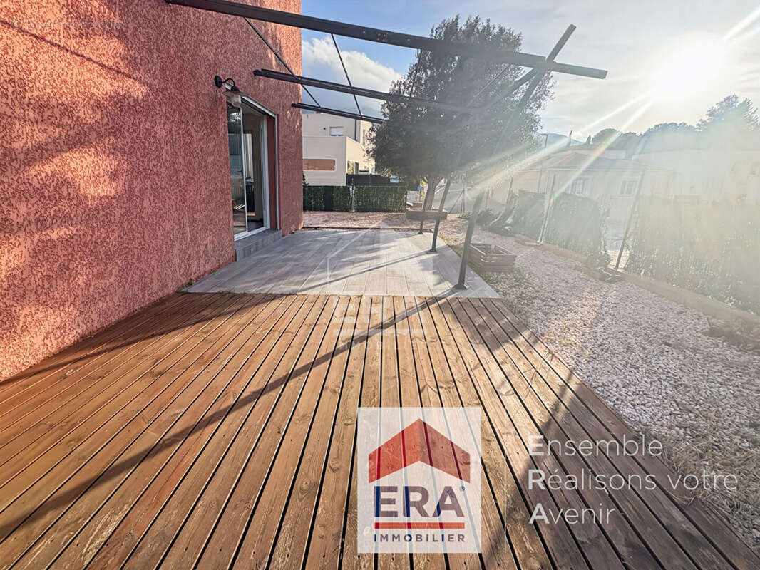 Maison à VILLELONGUE-DELS-MONTS