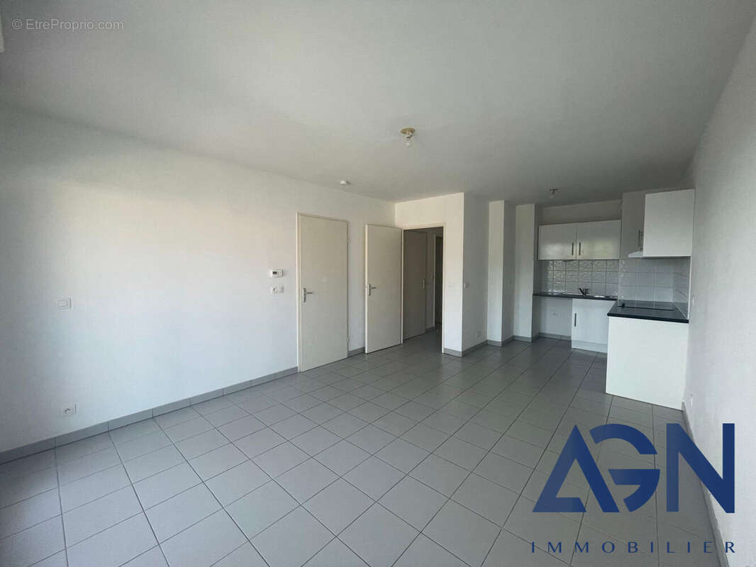 Appartement à JUVIGNAC