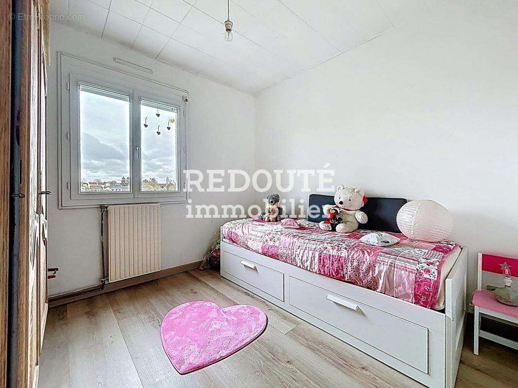 Plain-pied de 5 chambres avec jardin et sous-sol total - photo 5