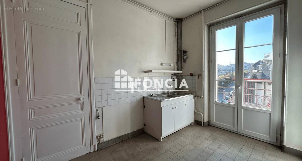 Appartement à SAINT-ETIENNE