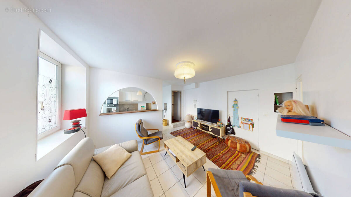 Appartement à DOMENE