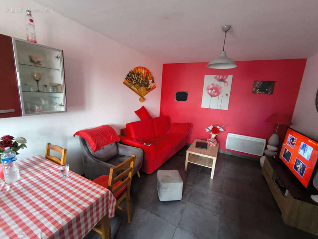 Appartement à ROEULX