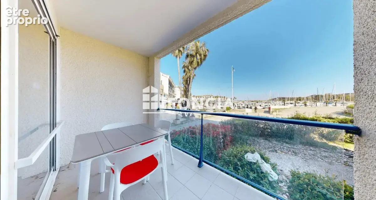T2 renové - vue port - piscine - parking - argeles sur mer - photo 2