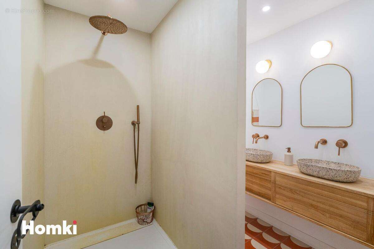 Appartement à MARSEILLE-8E