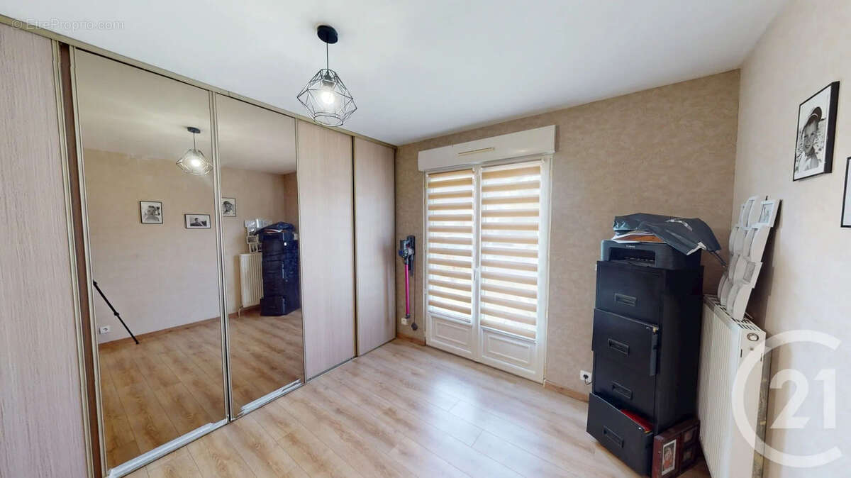 Maison 158 m² à Morcourt  - photo 6
