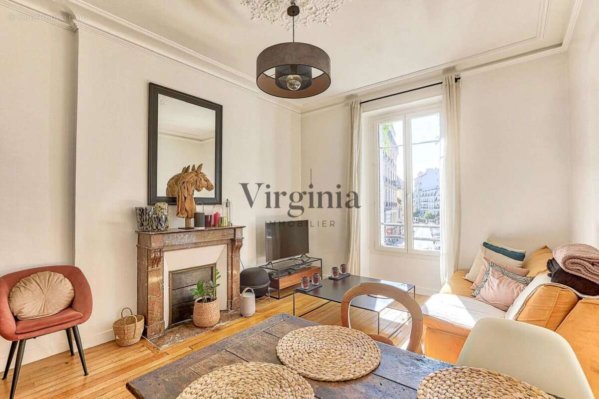 Appartement à CHARENTON-LE-PONT