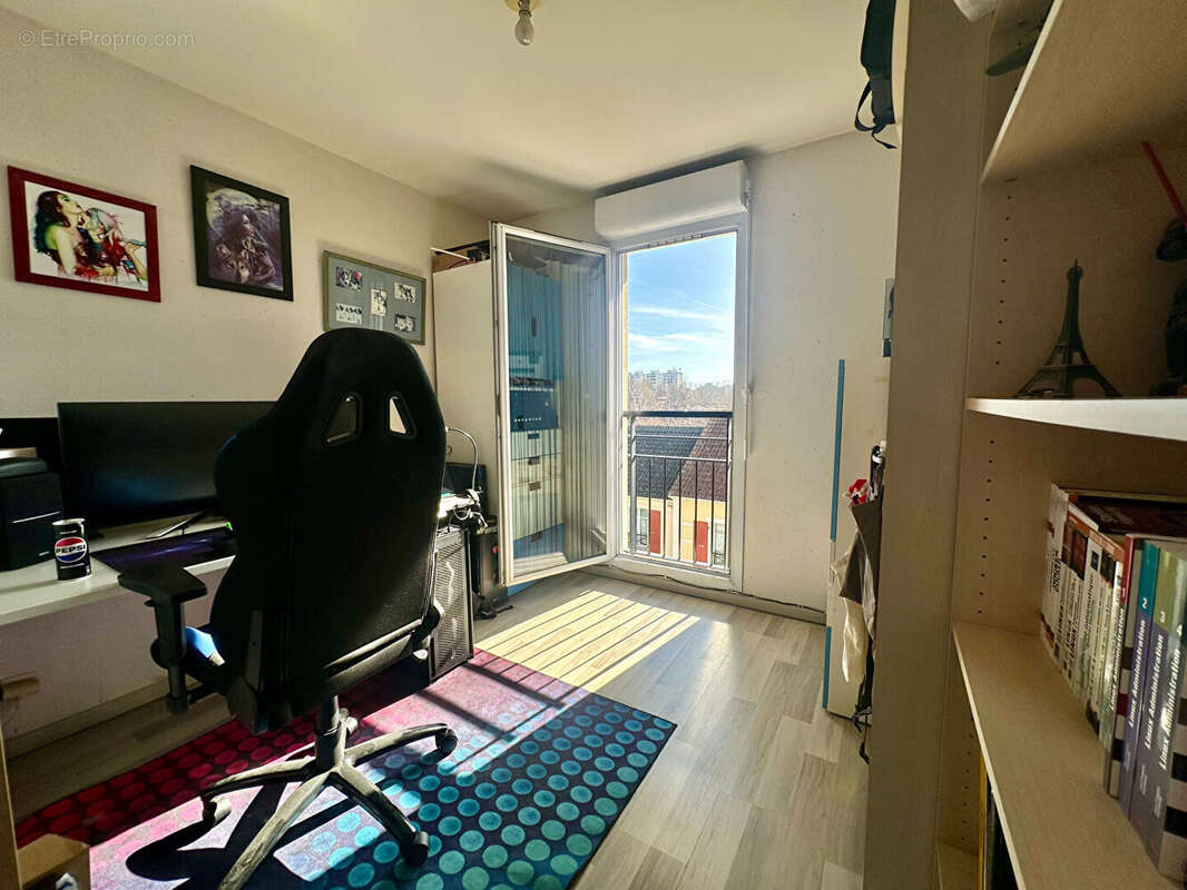 Appartement à BONDY