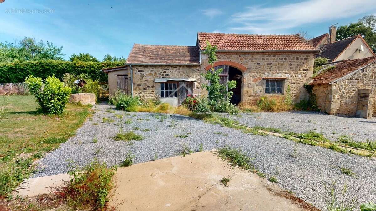 Maison à SAINT-HILAIRE