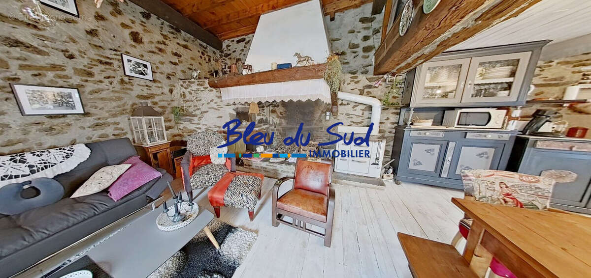 Maison à JUJOLS