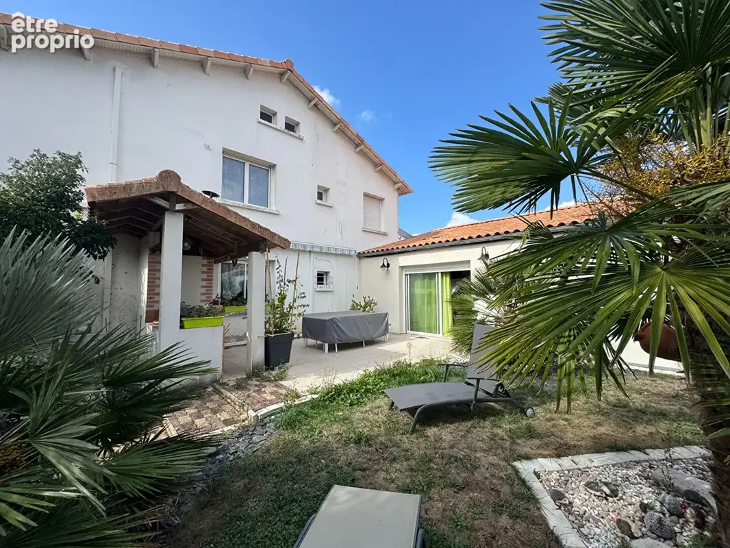 Exclusivité entre Rochefort et Saintes : Pont l'Abbé d'Arnoult Maison 6 chambres, jardin privatif, hangar 600m² - photo 14