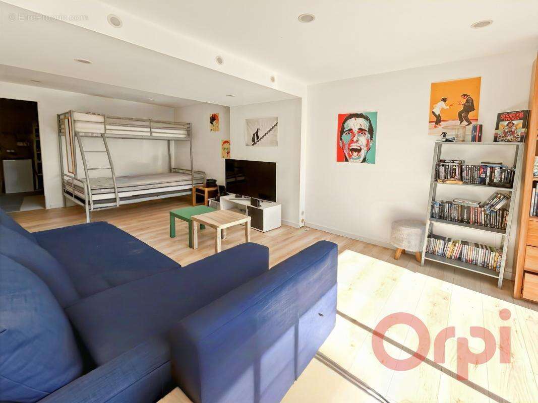 Maison 3 faces avec piscine, terrasse plein sud et sous-sol aménagé - photo 11