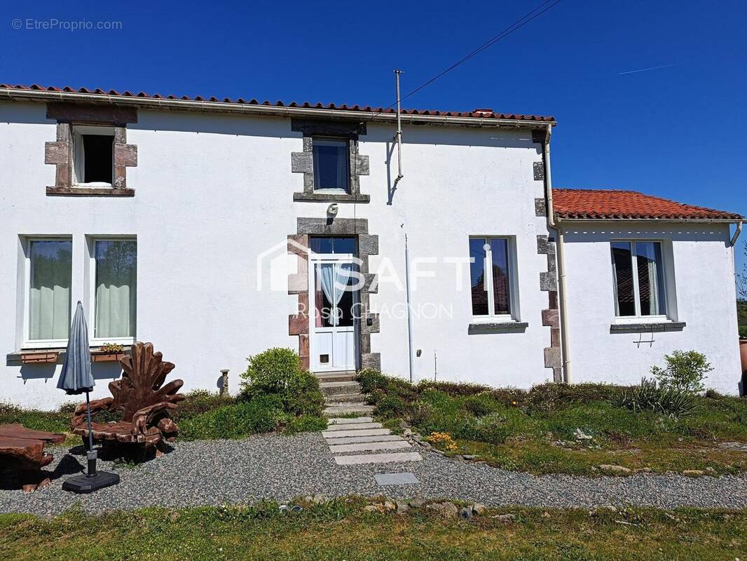 Photo 1 - Maison à SAINT-PIERRE-DU-CHEMIN