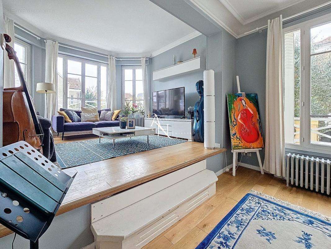 Maison à ROSNY-SOUS-BOIS