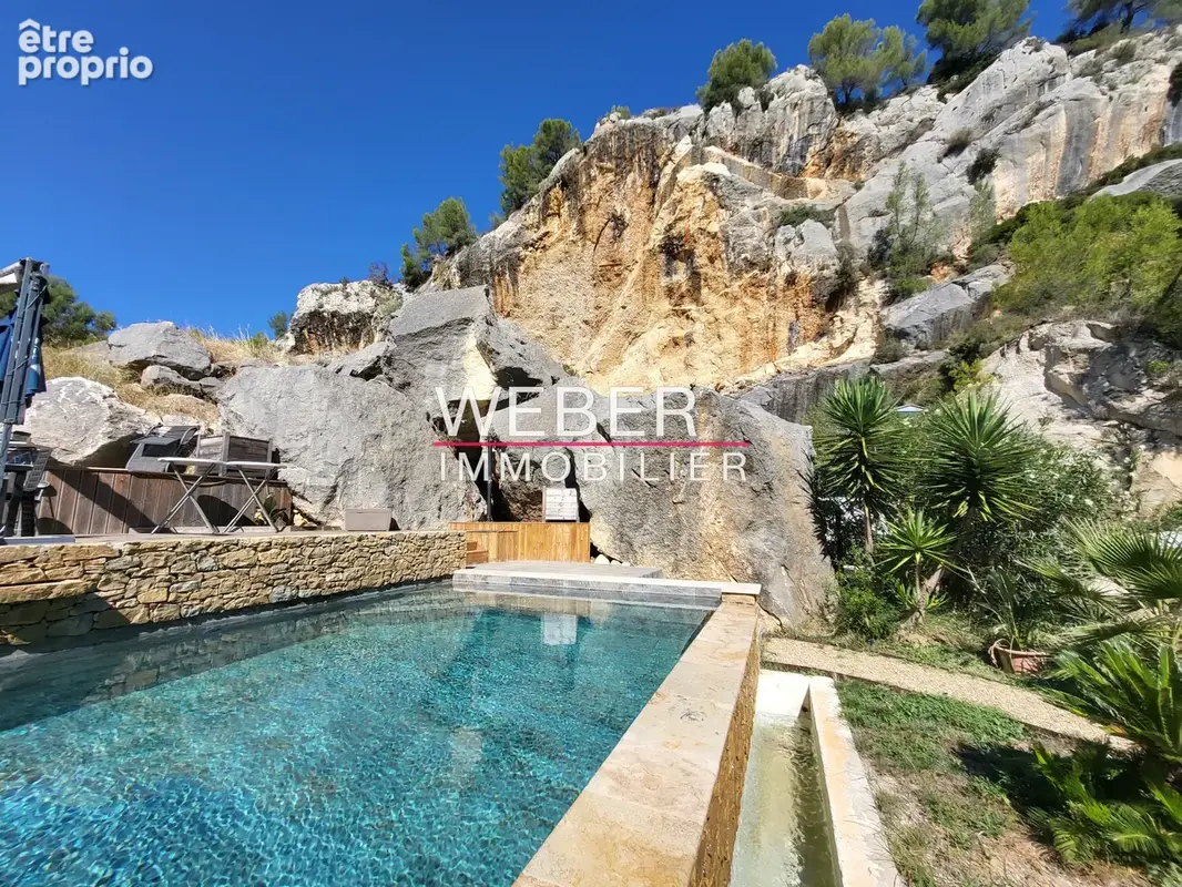 SAINTE ANNE D'EVENOS - Villa Plain pied 162 m2 - Piscine - Terrain 4800 m2 - photo 14