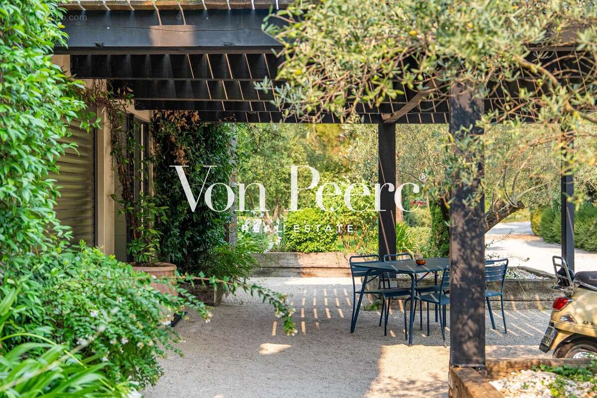 Mas rénové entre Avignon et Saint-Rémy-de-Provence - photo 38
