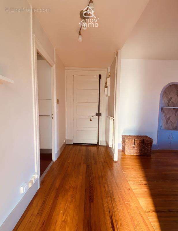 Appartement à SAINT-MARTIN-D'URIAGE