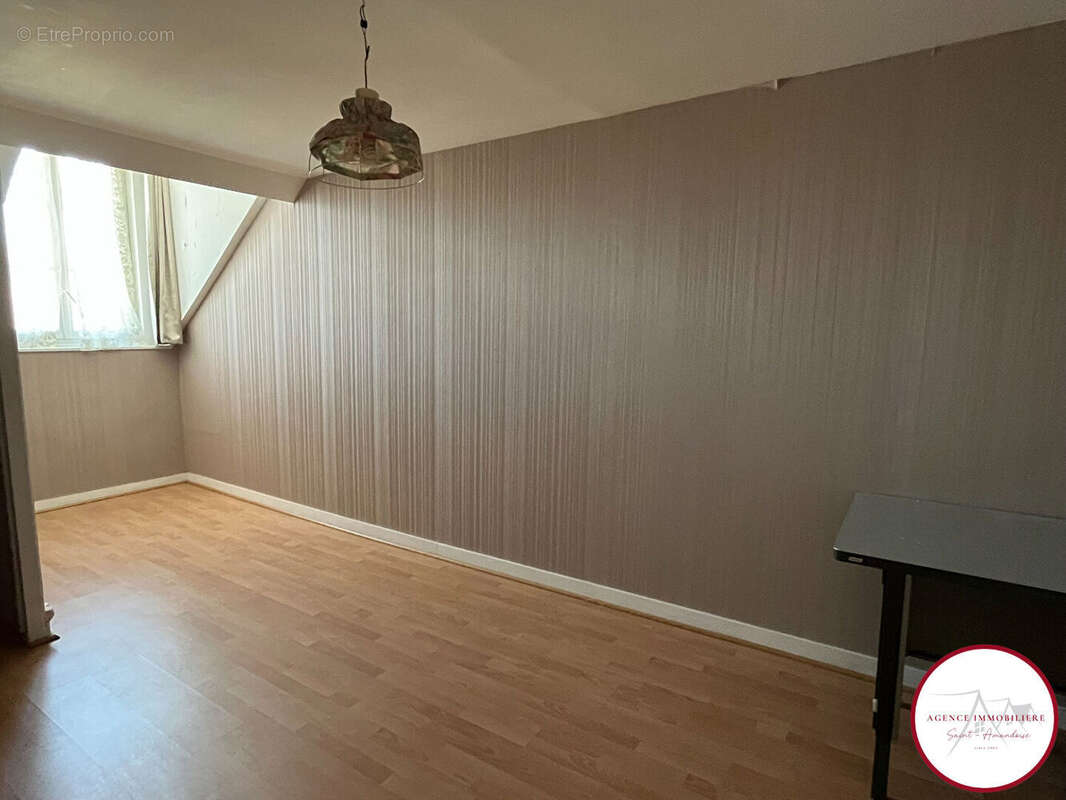 Appartement à SAINT-AMAND-MONTROND