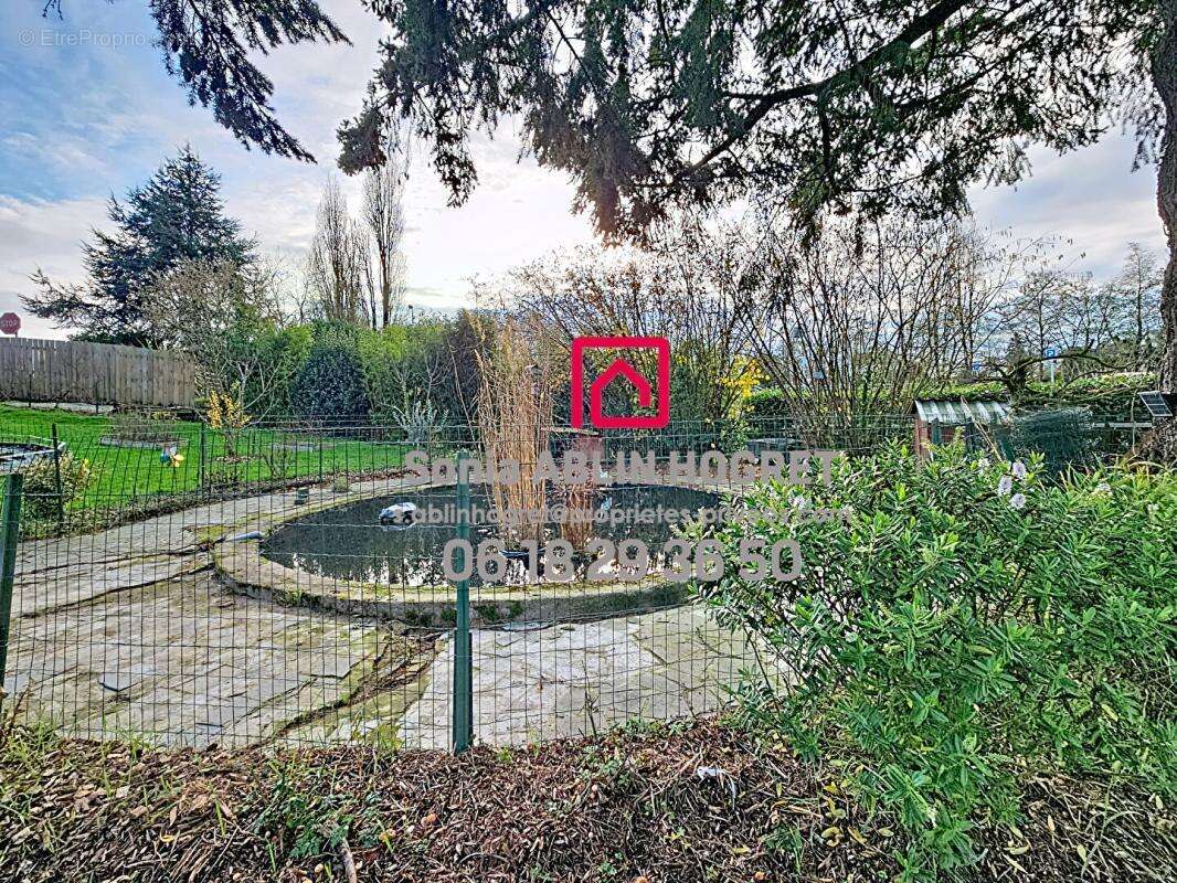 Maison à SAINT-SATURNIN-DU-LIMET