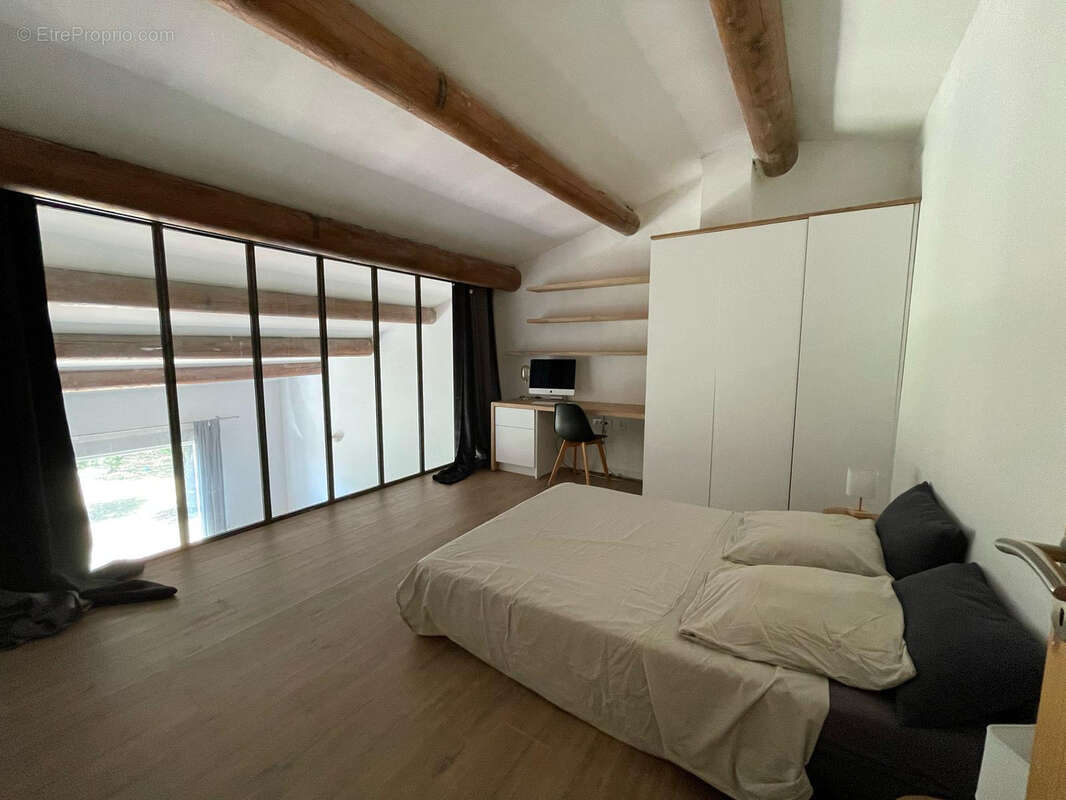 Maison à PIOLENC
