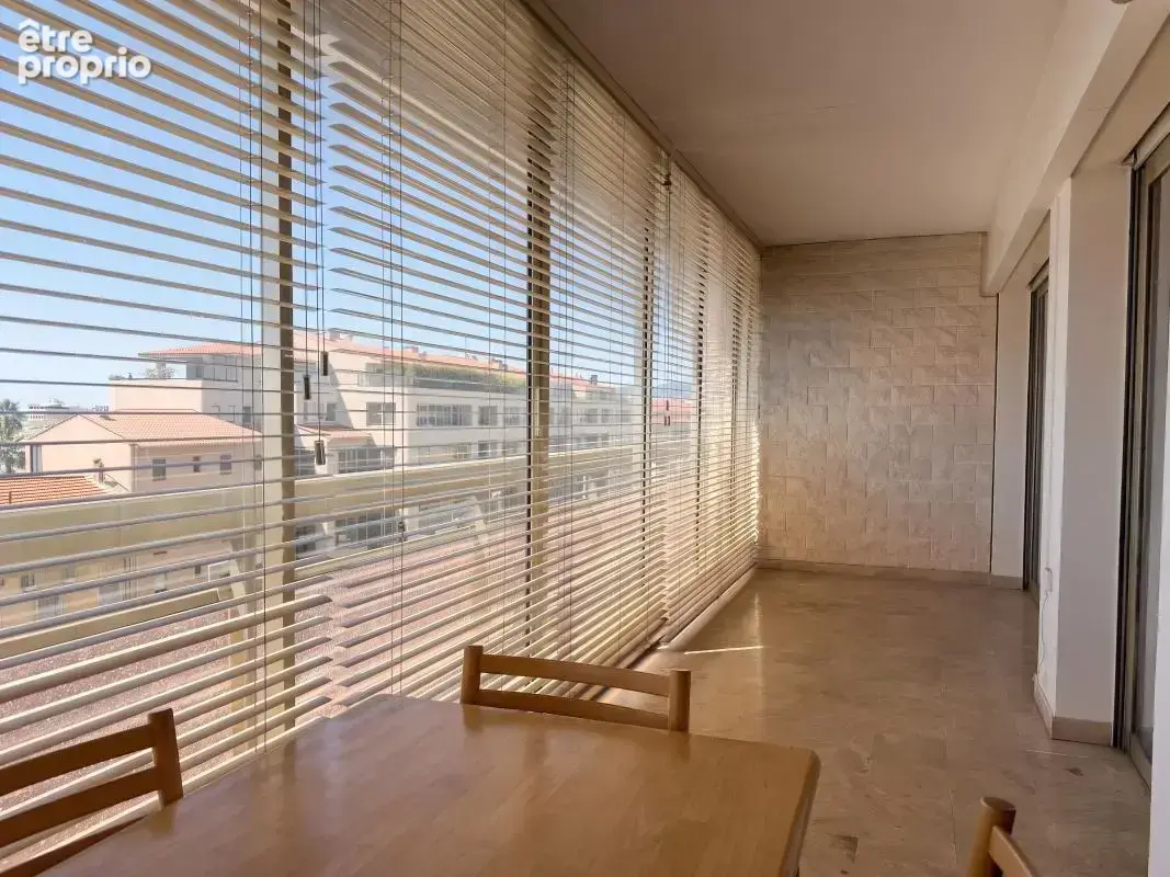  Cannes Bas Carnot — 2 pièces 61 m² habitables, véranda, parking - photo 2