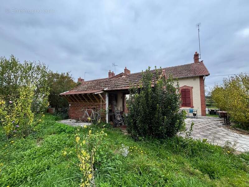 Maison à LA GUERCHE-SUR-L&#039;AUBOIS