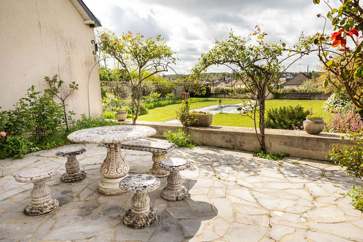 Maison à LA FERTE-BERNARD