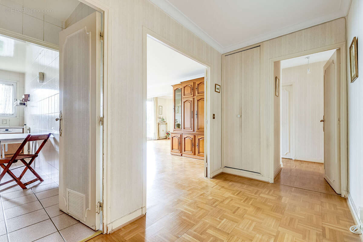 Appartement à PARIS-20E