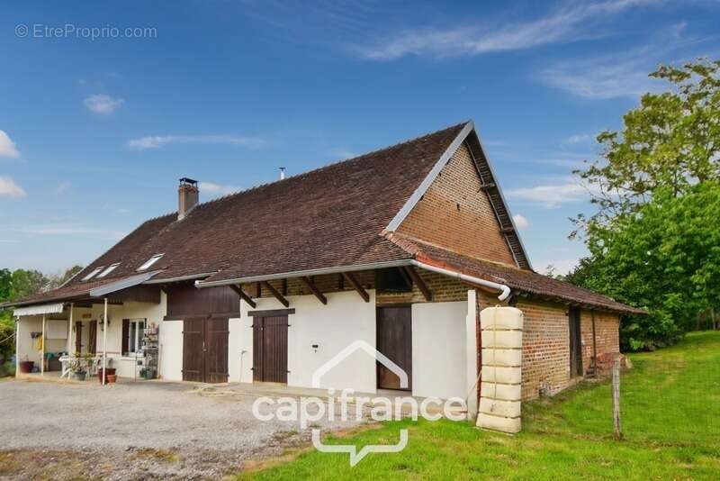 Maison à SAINT-GERMAIN-DU-BOIS