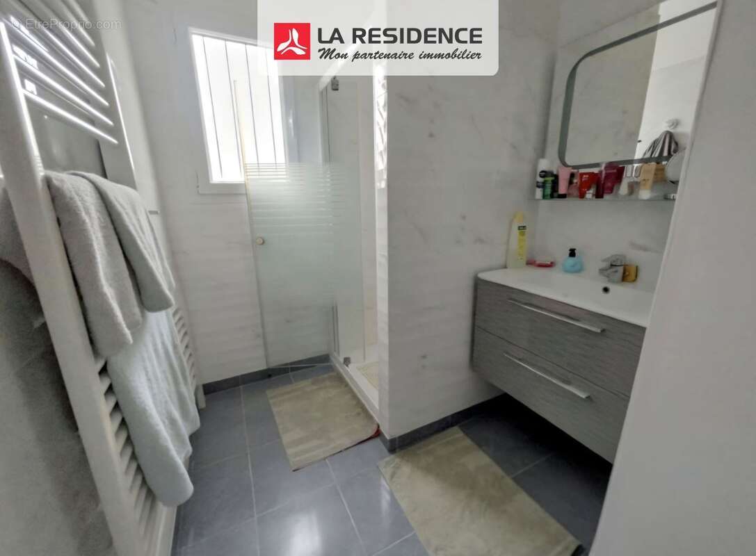 Maison à EZY-SUR-EURE