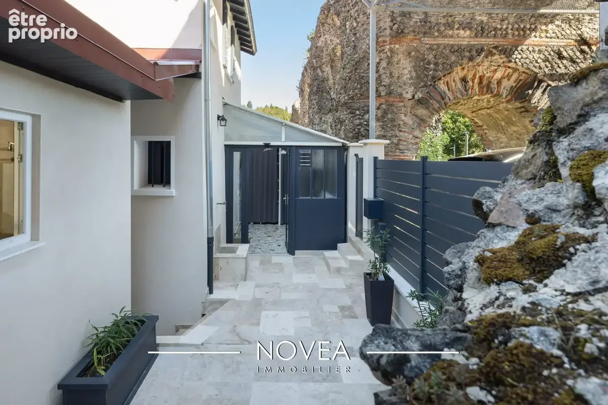 Maison 4 pièces 118 m² à vendre à Sainte-Foy-Les-Lyon (69110) - photo 5