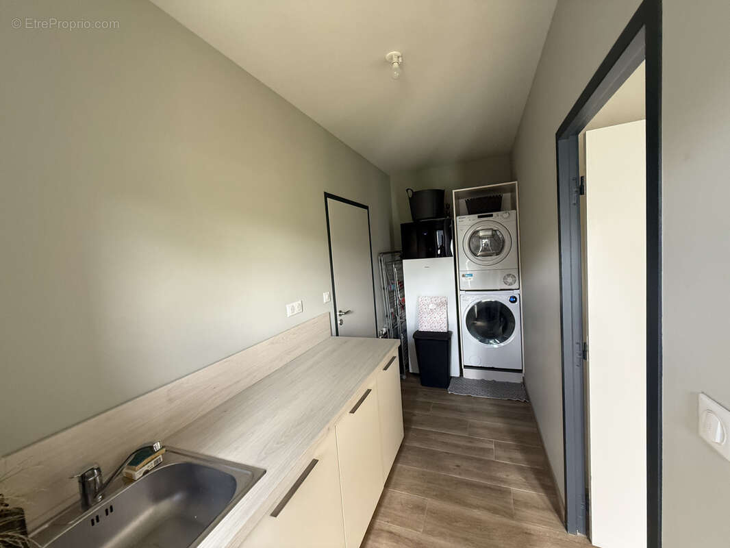 Maison à SAINT-JULIEN-CHAPTEUIL