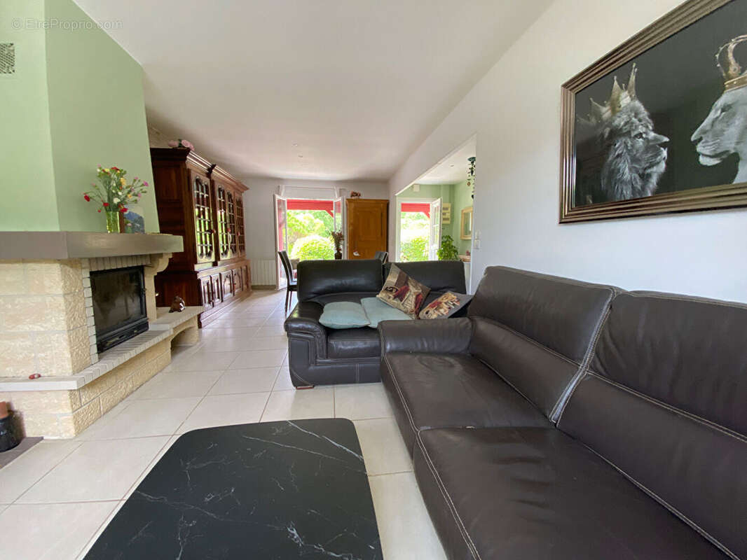 Maison à COULOUNIEIX-CHAMIERS