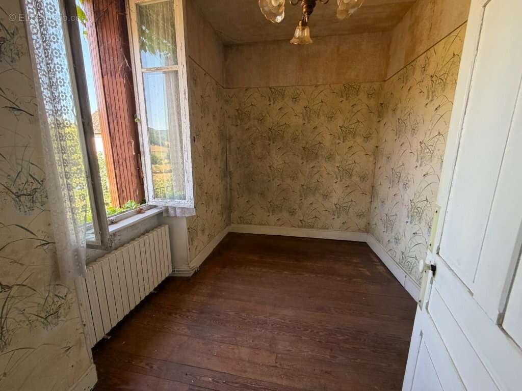Maison 80 m2 saint-symphorien de marmagne - photo 6