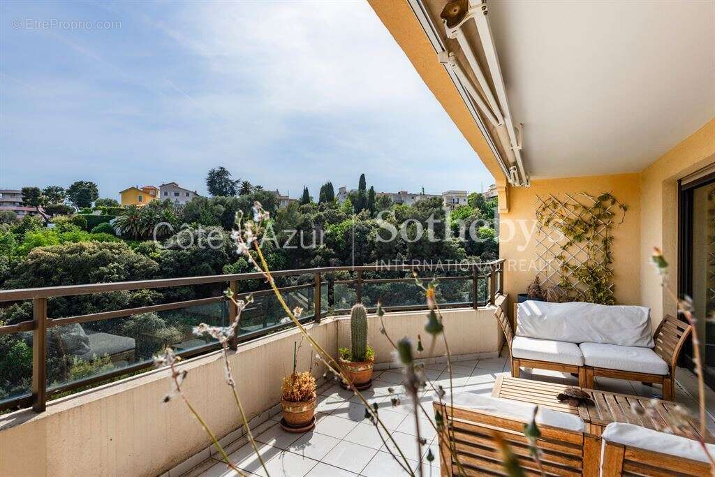 Appartement à NICE