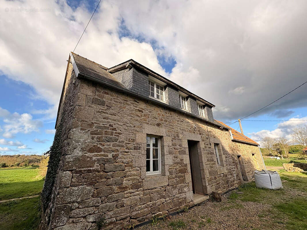 Autre à SAINT-MICHEL-EN-GREVE