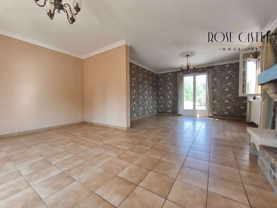Maison 6 pièces 165 m² à vendre à Chateaudun (28200) - photo 7