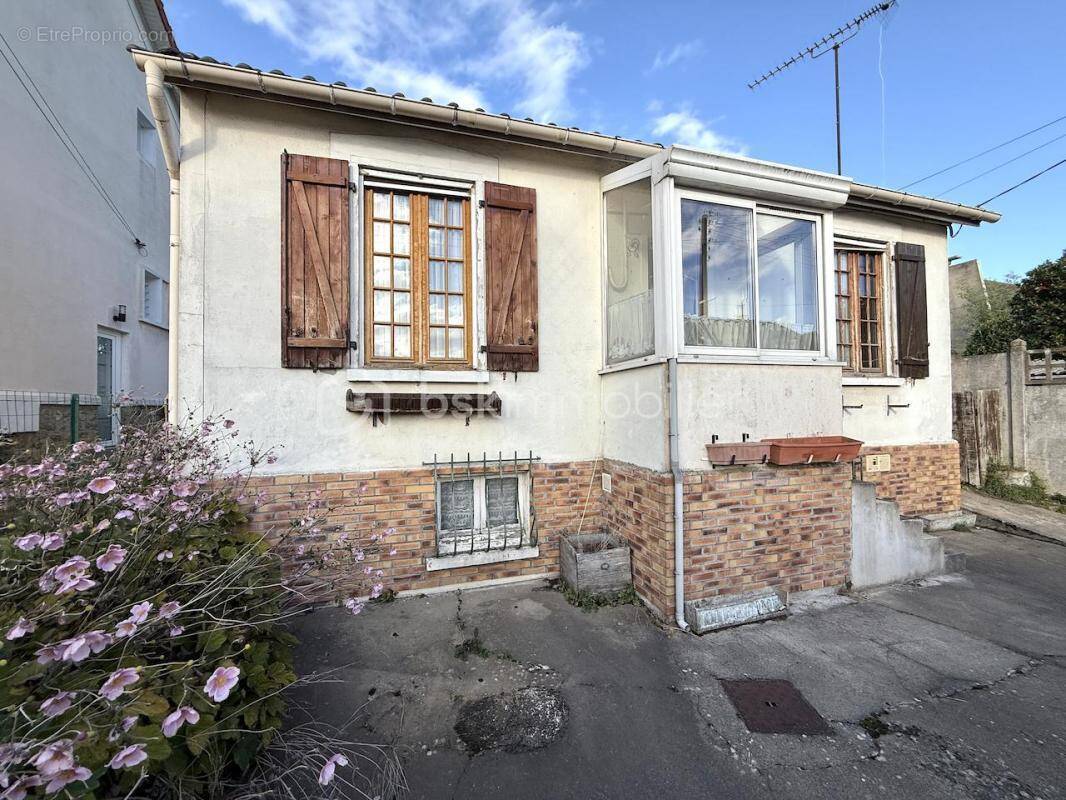Maison à SAVIGNY-SUR-ORGE