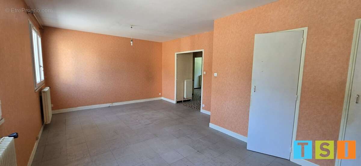 T3 de 63,34 m² à rénover - photo 8