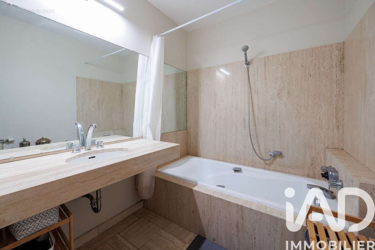 Photo 8 - Appartement à TASSIN-LA-DEMI-LUNE
