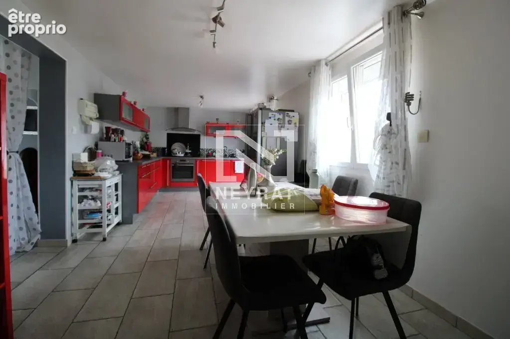 Maison 4 chambres et garages - photo 5