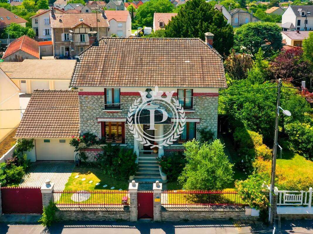 Maison à GRETZ-ARMAINVILLIERS