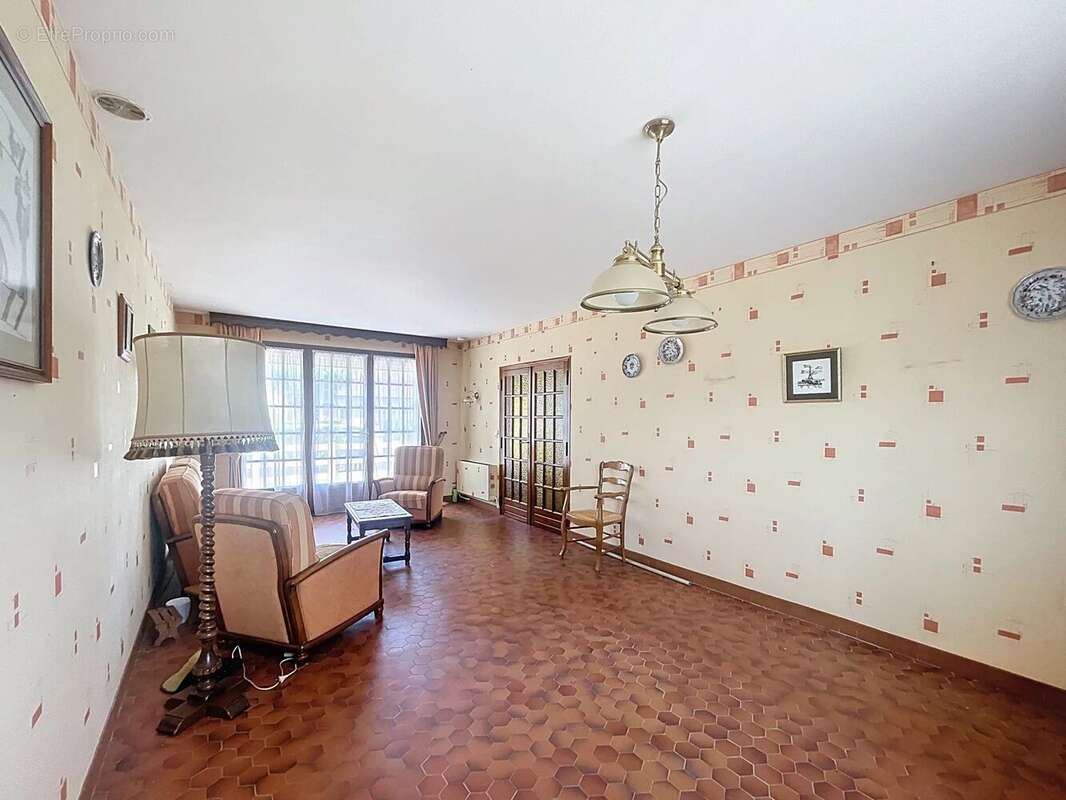 Maison à TRACY-LE-VAL