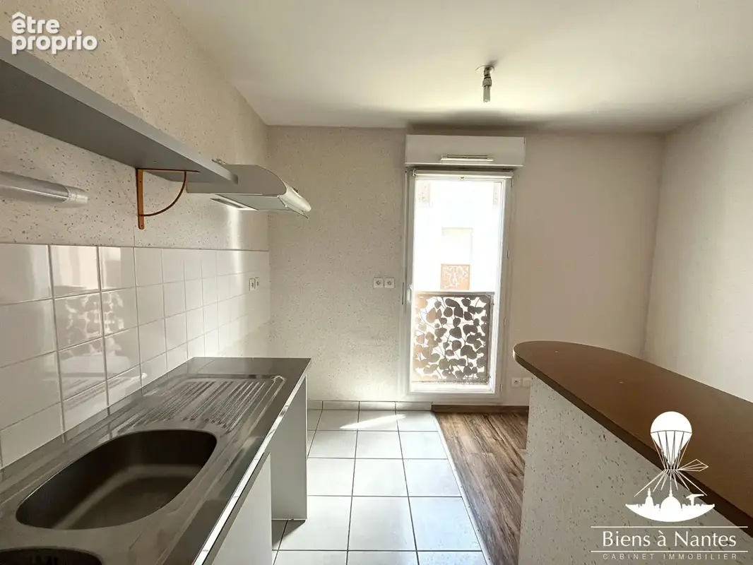 A vendre grand appartement  T2 Nantes Canclaux balcon et garage - photo 8